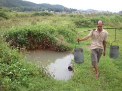 漢斯頓關心西部飲水問題，開展護水公益行動